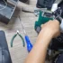 Kỹ thuật tháo cụm đầu in máy in nhiệt tại bàn sửa Mực In Hưng Thịnh