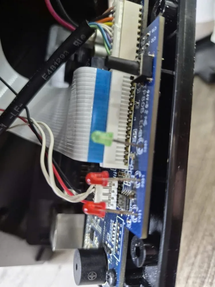 Board mạch máy in bill với các đèn LED báo trạng thái và cáp tín hiệu đầu in