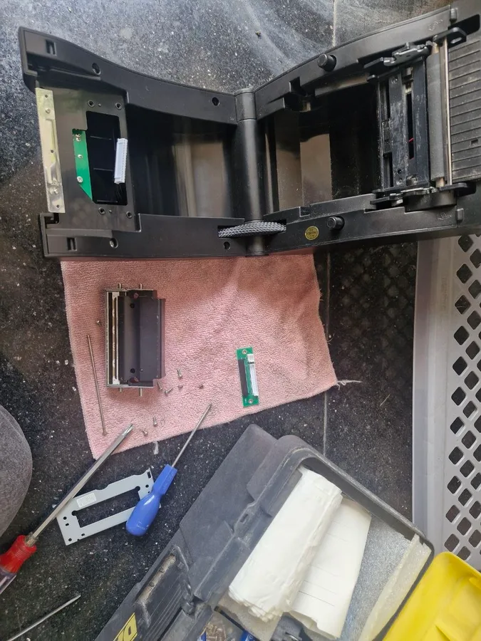 Thay thanh nhiệt máy in tem Xprinter XP-365B tận nơi cho khách